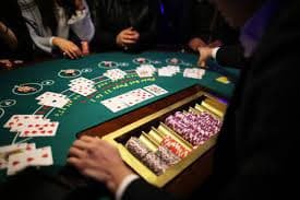 Simbol Scatter yang dapat memicu putaran bonus di Fortune Mouse